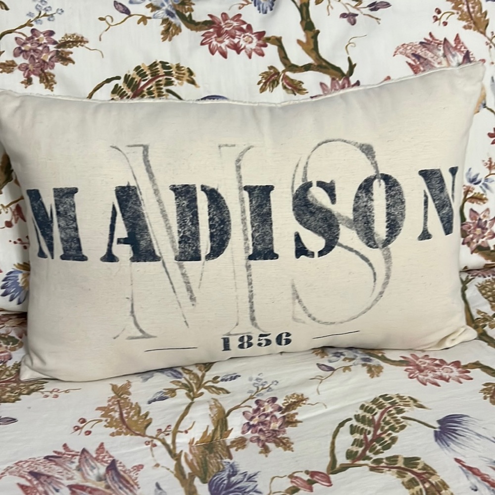 20”X14” Madison MS Throw Pillow